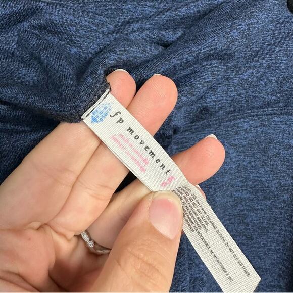 Free People Leggings Halo Cut Out Crop Heather Navy Blue Neutral High Rise M - Picture 4 of 7